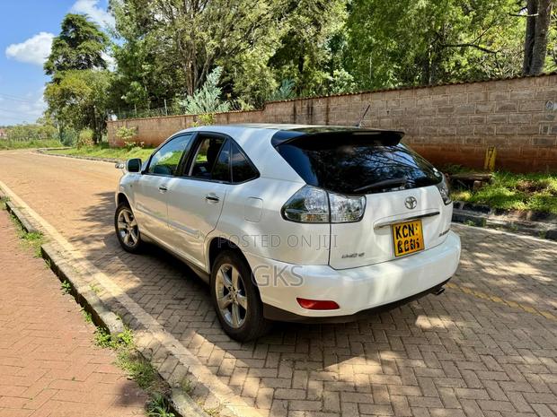 Toyota Harrier 2.4 2010 White