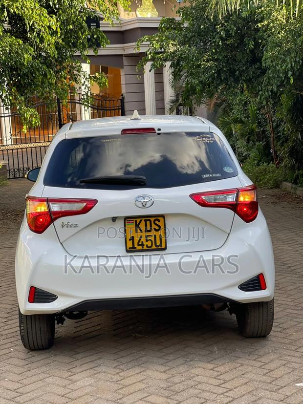 Toyota Vitz 1.0 FWD 5dr 2018 White