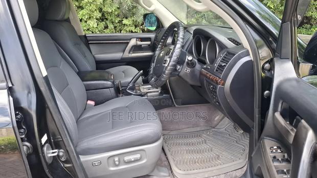 Toyota Land Cruiser 2008 Black