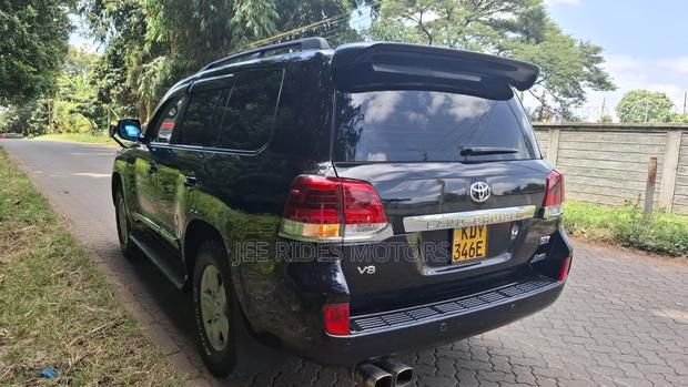 Toyota Land Cruiser 2008 Black