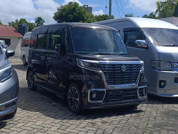 Suzuki Spacia 660 Hybrid FWD 2019 Black