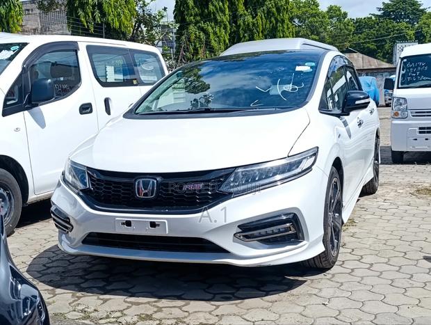 Honda Jade 1.5 Hybrid 2019 Pearl