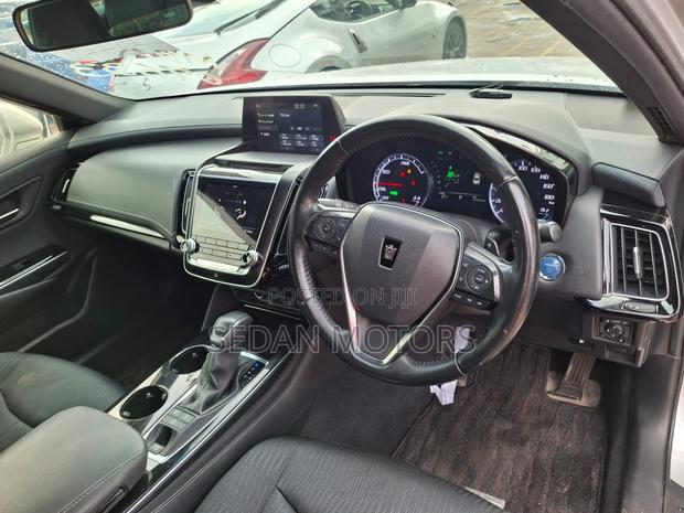 Toyota Crown 2020 Gray