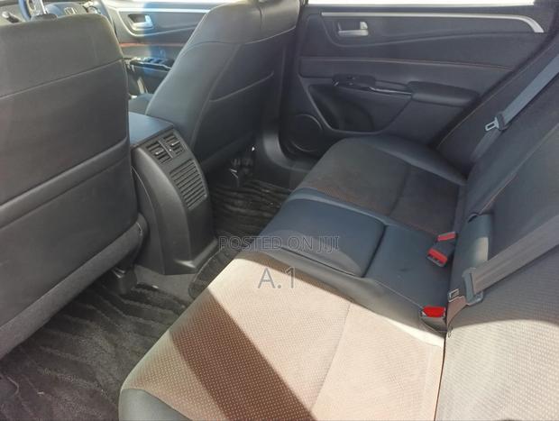 Honda Jade 1.5 Hybrid 2019 Orange