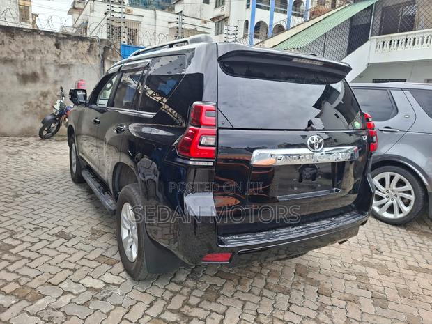 Toyota Land Cruiser Prado 2020 Matt Black