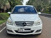 Mercedes-Benz B-Class B180 Petrol 2011 White for sale