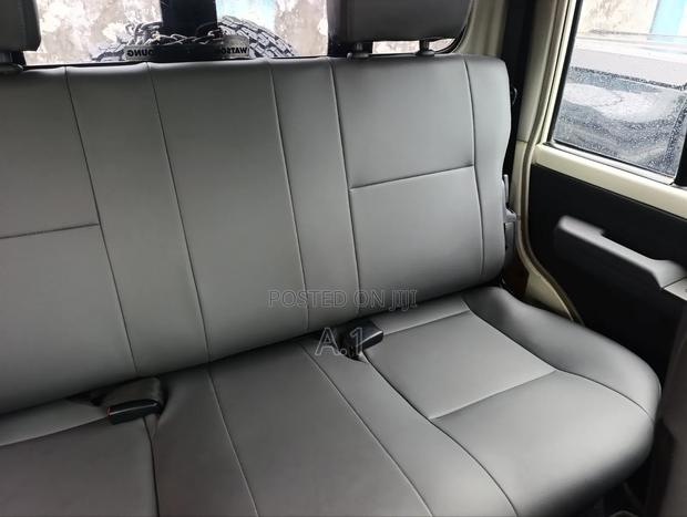 Toyota Land Cruiser 4.5 V8 GXR 2019 Beige