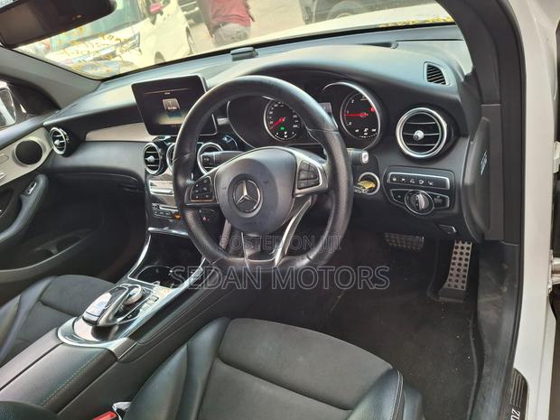 Mercedes-Benz GLC-Class 2019 White