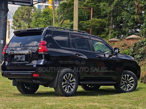 Toyota Land Cruiser Prado 2020 Black