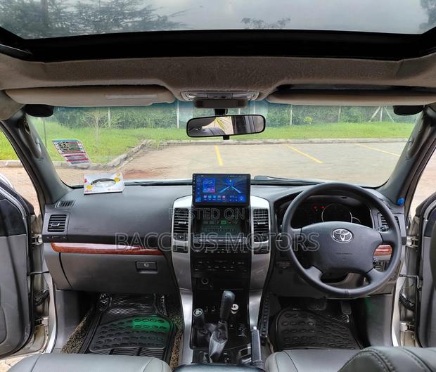 Toyota Land Cruiser Prado 2005 Silver