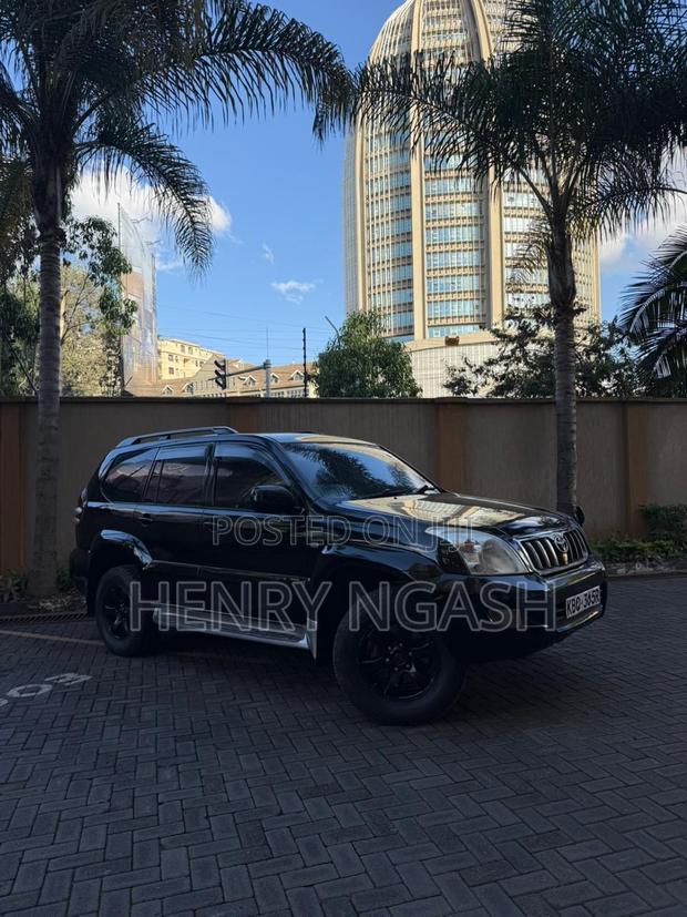 Toyota Land Cruiser Prado 2006 Black