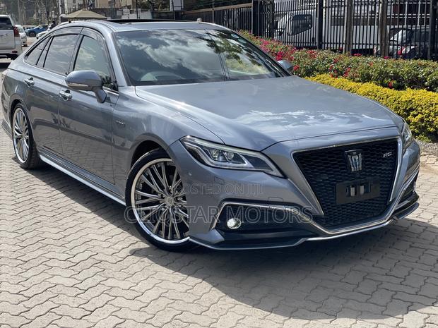 Toyota Crown 2019 Gray