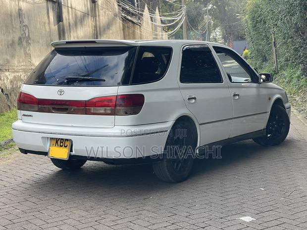 Toyota Vista 2003 White