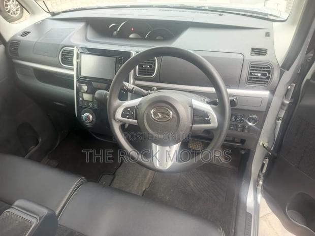 Toyota Tank 2020 Silver