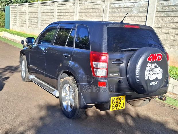 Suzuki Escudo 2011 Black