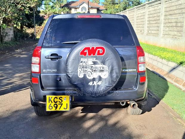 Suzuki Escudo 2011 Black