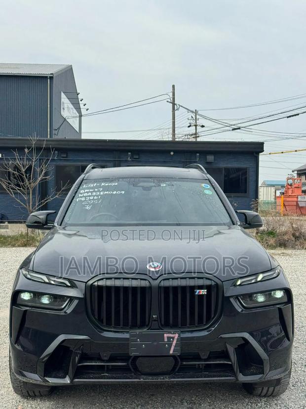 BMW X7 M60i AWD 2024