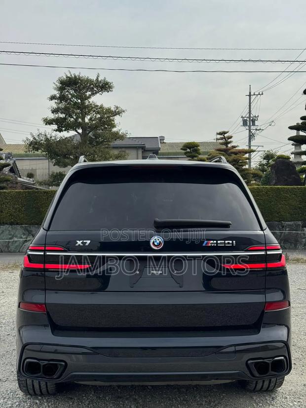 BMW X7 M60i AWD 2024