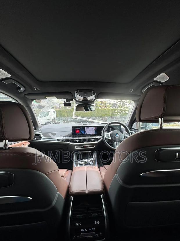 BMW X7 M60i AWD 2024