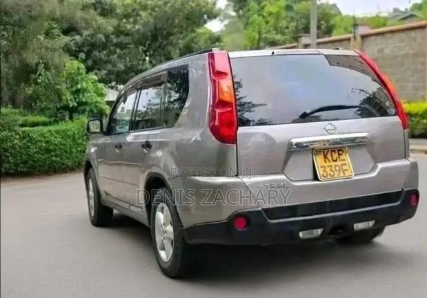 Nissan X-Trail 2009 Silver