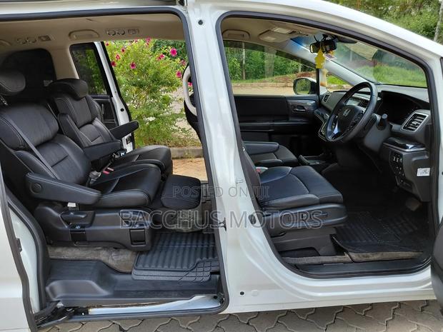 Honda Odyssey 2016 White