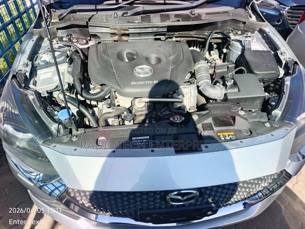 Mazda 2 2019 Silver