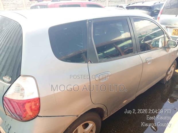 Honda Fit Aria 2005 Gray
