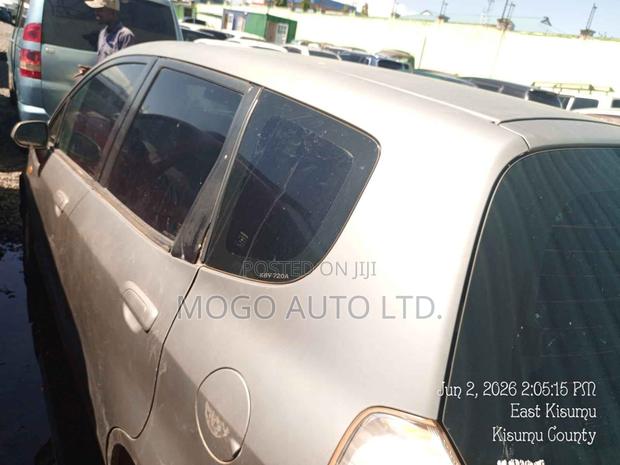 Honda Fit Aria 2005 Gray