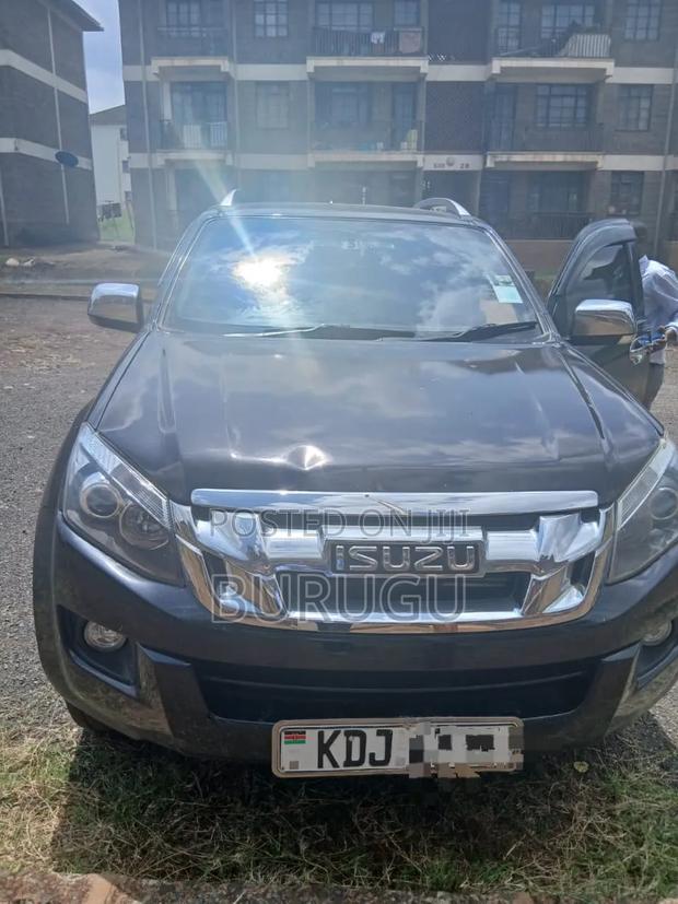 Isuzu D-MAX 2014 Gray