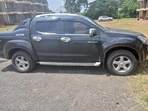 Isuzu D-MAX 2014 Gray