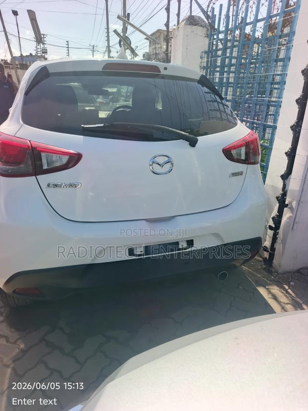 Mazda Demio 2017 White