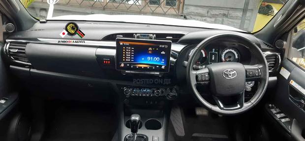 Toyota Hilux Revo Double Cab Deisel 2.4 AWD 2019 White
