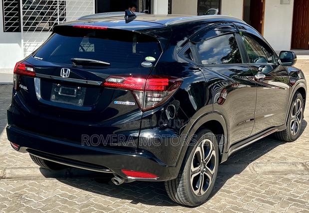 Honda Vezel 1.5 Hybrid 2WD 2019 Black