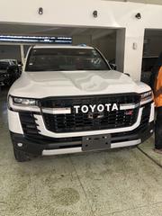 New Toyota Land Cruiser LC300 2023 White for sale