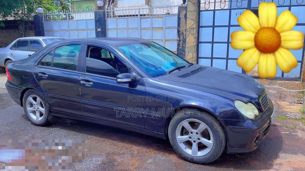 Mercedes-Benz C-Class C 180 Kompressor (W203) 2005 Black