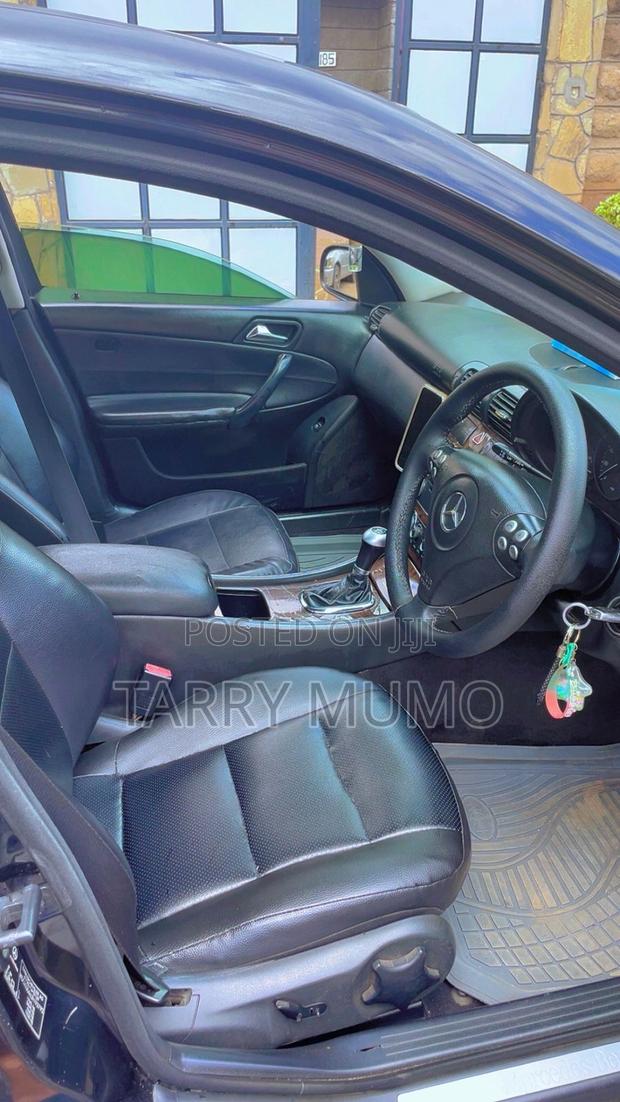 Mercedes-Benz C-Class C 180 Kompressor (W203) 2005 Black
