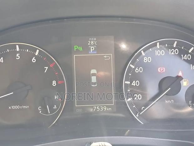 Toyota Premio 1.5 FWD 2019 Silver