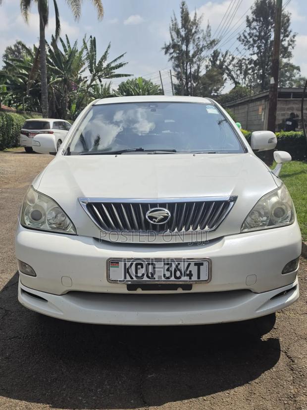 Toyota Harrier 2.4 2011 White