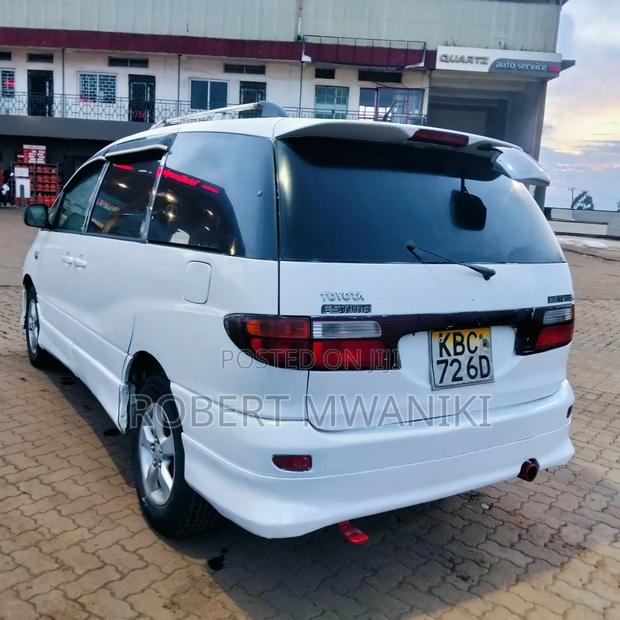Toyota Estima 2001 White