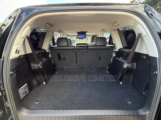 Toyota Land Cruiser Prado 2.7 2021 Black