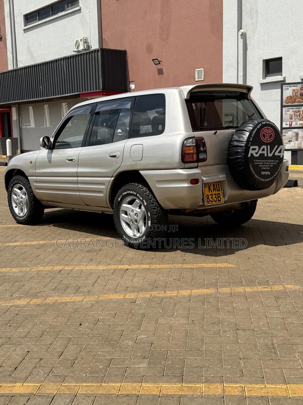 Toyota RAV4 1999 Gray