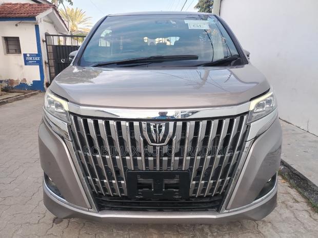 Toyota Esquire 2019 Gray