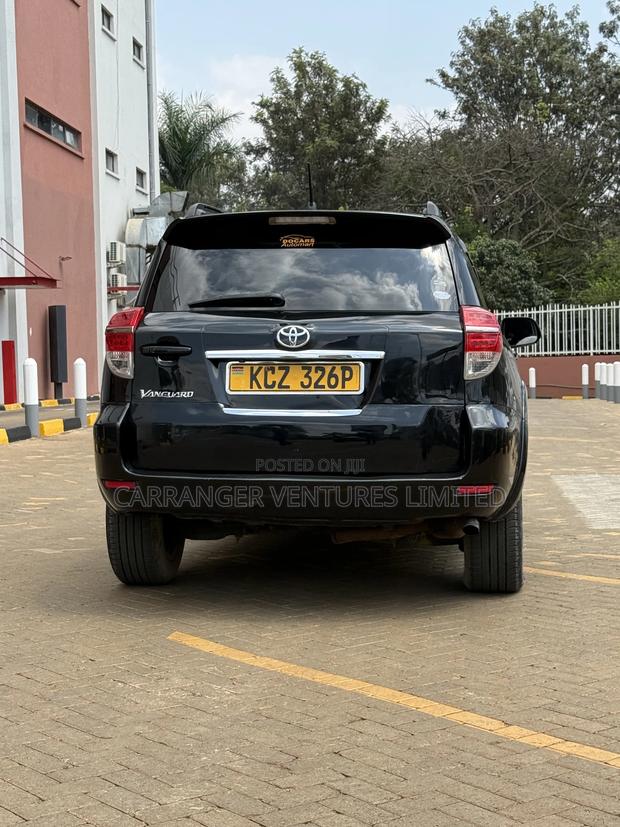 Toyota Vanguard 2013 Black