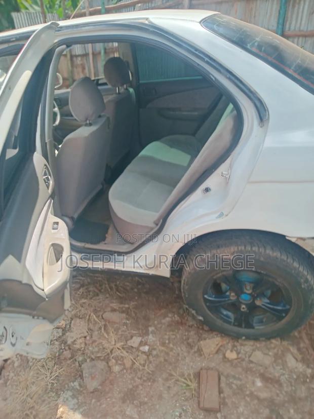 Nissan Sunny 2003 White