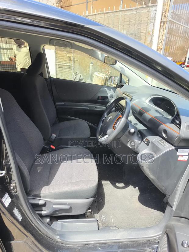 Toyota Sienta 2019 Black