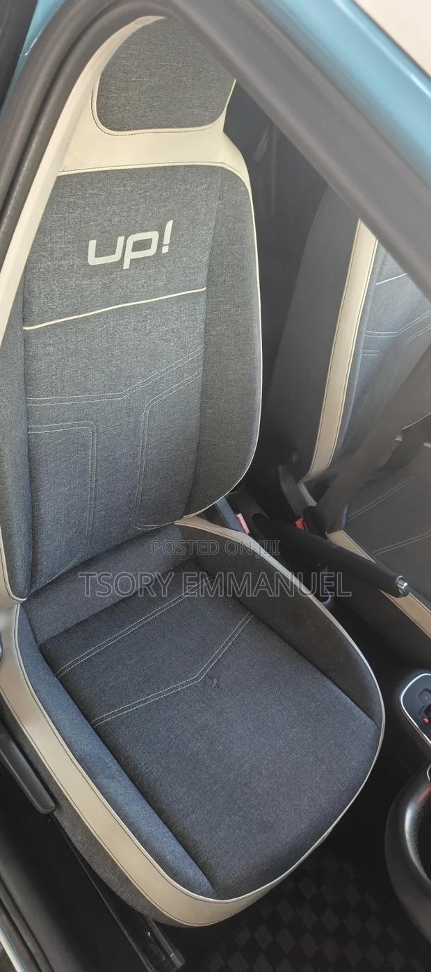 Volkswagen Up 2019 Blue