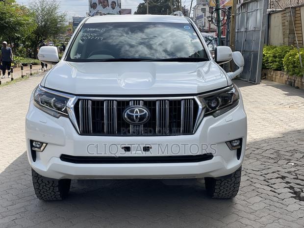 Toyota Land Cruiser Prado 2.7 2019 White