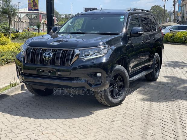 Toyota Land Cruiser Prado 2.8 2021 Black