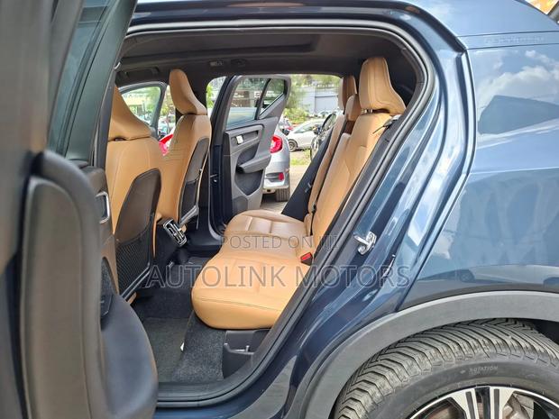 Volvo XC40 2019 Gray