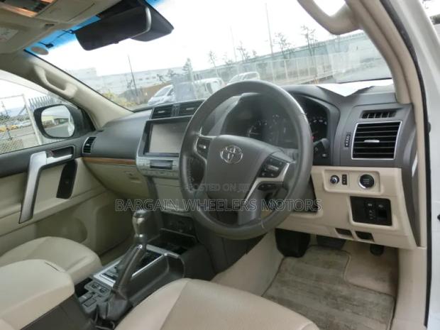Toyota Land Cruiser Prado 2019 Pearl